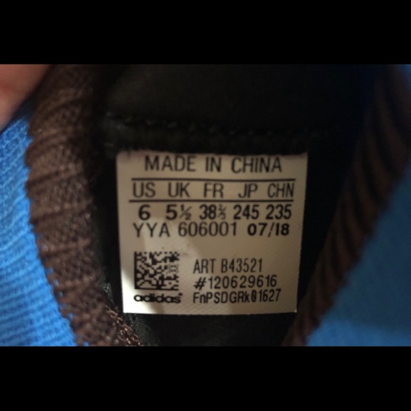 Adidas Ultra Boost All Terrain Mid - Picture 6 of 6